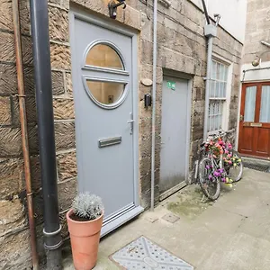 1 Burns Yard Apartment Whitby