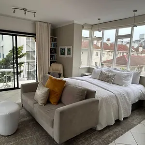  Apartment Cosy And Classy Sea Point Südafrika