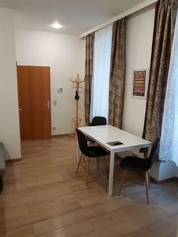 Gerald'S Apartment 5 Vienna